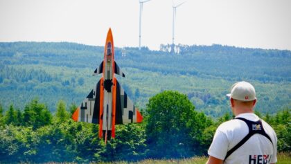 WOW !! spektakulärer 3D Kunstflug mit einem RC Turbinen Jet