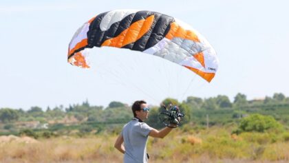 Wait, it can do ACROBATICS?! Opale Paramodels
