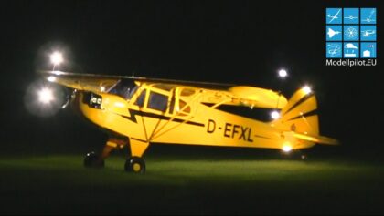 XXL RC PIPER J-3 CLIPPED WING CUB NIGHT FLIGHT SHOW