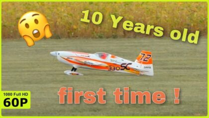 10 YEAR OLD MAX FLIES HIS EXTRA 330SC FIRST TIME