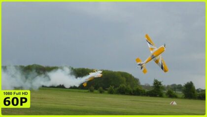 AMAZING SYNCHROFLIGHT WITH TWO XXL EXTRA 330SC – PROWING 2019