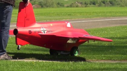 ATTENTION: VERY FAST KOMET RC TURBINE MODEL JET