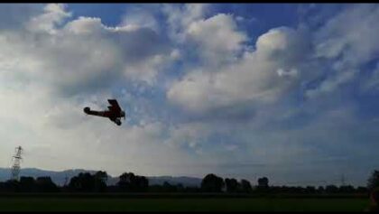Erstflug “Staudi” (Handycam) mit der Fokker DR1 – “der rote