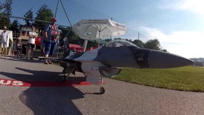 F-16 Fighting Falcon E-Impeller Jet-Meeting Salzburg 2013/22