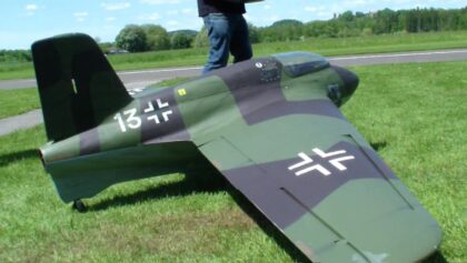 FAST MESSERSCHMITT ME-163 KOMET RC TURBINE JET