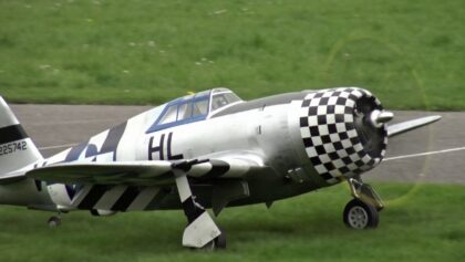 Fabian mit der P-47 Thunderbolt mit Moki 250 ccm