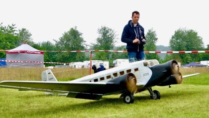 Fantastic TANTE JU, JUNKERS JU-52 Lufthansa RC Airliner Flight Demonstration