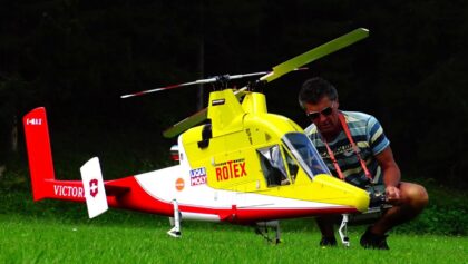 GIANT K -MAX KAMAN 1200 FLETTNER DOUBLE ROTOR SYSTEM RC