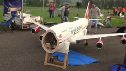 GIGANTIC RC BOEING 747 TURBINE MODEL AIRLINER MASSIVE RC AIRPLANE
