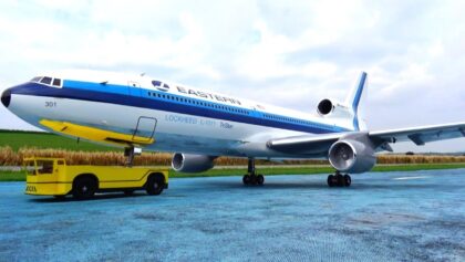 GIGANTIC RC TRISTAR L-1011 LOCKHEED STATIC DISPLAY WITH PUSHBACK