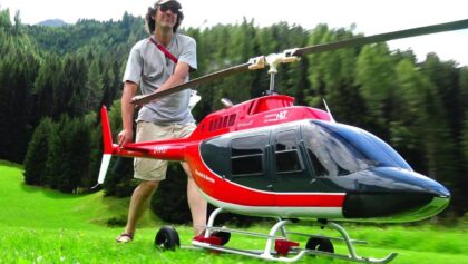 Guy Vanderschelden with a very nice Big Bell 206 Wisper
