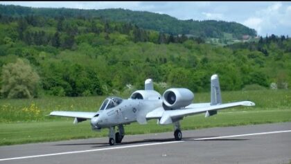 Huge R/C Twin-Turbine Model Scale Jet Warthog Thunderbolt A-10 by