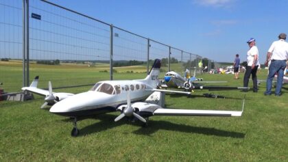 Huge Radio controlled RC Cessna 421C Golden Eagle Serie Scale