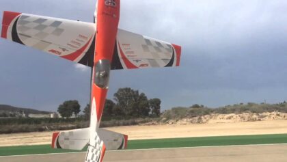 Martin Pickering – Pilot Extra 330Sc en Alicante