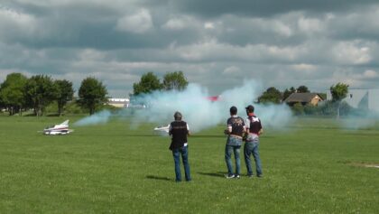 Multiplex Airshow 2017 – Bede BD-5 in Action