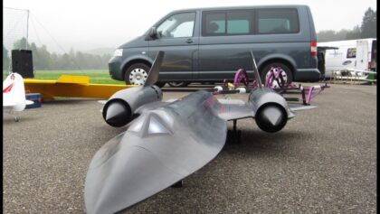R/C JET SR-71 BLACKBIRD SCALE TURBINE MODELL HAUSEN FLIGHTDAY/SWITZERLAND