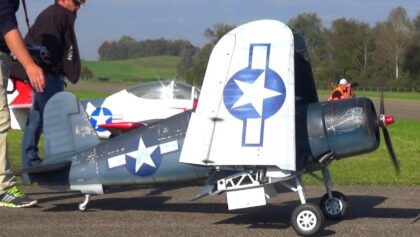 Stunning detailed Giant Corsair F4U and other RC Warbirds flying