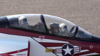 T-45 Goshawk-Elektro Jets Over Emmen 2013/12