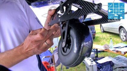TRIAS CFK EINZIEHFAHRWERK THOMA MODELLTECHNIK RETRACTABLE GEAR INTERVIEW DR. MARTIN