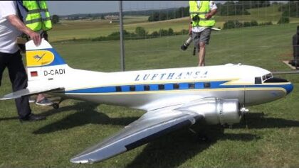 Very nice Huge Douglas DC-3 RC Scale Model Airplane