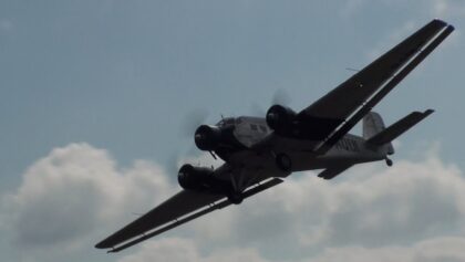 gigantic Junkers JU-52 wingspan 6.09 m