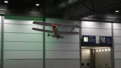 modell-hobby-spiel 2012 – Albatros D.V Indoor Action