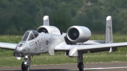 Great RC Jet performance Warthog A-10 with smoke