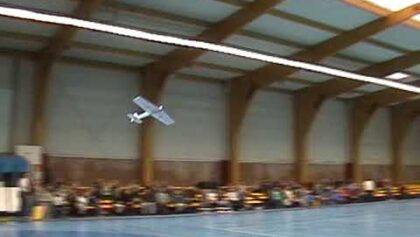Indoor Aerobatics Competition Carvin 2003