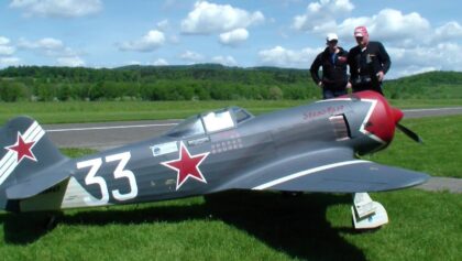 RC Model Airplane Yakovlev Yak-11 Amazing sound!!!