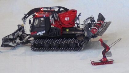 RC Ski Fahrer VS RC Pistenbully Rennen Friedrichshafen Faszination Modellbau