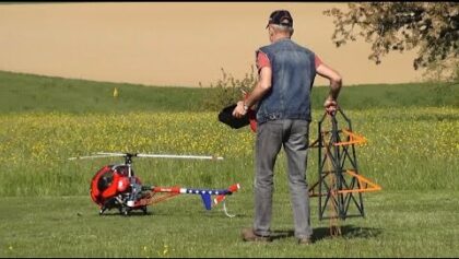 ”SPECIAL” RC MODELL HELICOPTER SCHWEIZER 300 TRANSPORT A POWER-POLES 2017