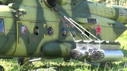 Mil Mi-17 HIP RC TURBINE SCALE MODEL HELICOPTER STUNNING FLIGHT