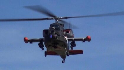 REAL DEAL GIANT BOEING APACHE AH-64D RC HELICOPTER TURBINE SCALE