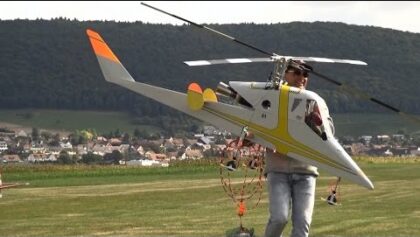 K-Max Kaman K-1200 RC Turbine Scale Model Helicopter Transport Load