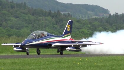 MB-339 AERMACCHI RC SCALE TURBINE MODEL JET