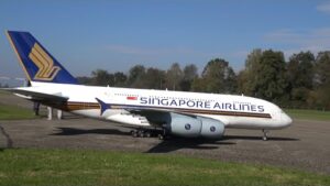 Peter Michel Gigantic RC Airbus A-380 Singapore Airlines 4x Turbine