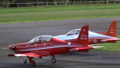 Two R/C Airplane Pilatus PC-21 Turboprop Synchronously flight Hausen Flugtag