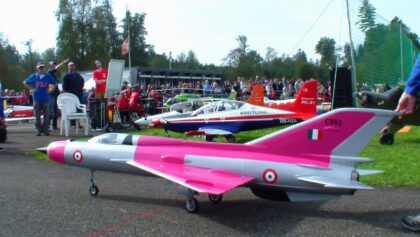 MIG-21 МиГ-21 HUGE RC TURBINE MODEL JET BY ROGER KNOBEL