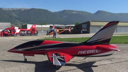 GIANT REBEL RC TURBINE MODEL JET GRENCHEN RC AIR SHOW