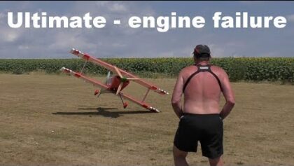 Giant scale Ultimate – engine failure and emergency landing, 2017