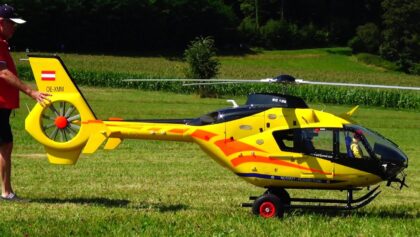 Notarzt Flugrettung Eurocopter EC135 Scale RC Turbine Model Helicopter