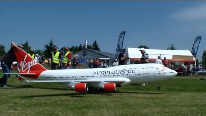 RC Airplane Boeing 747-400 Virgin Atlantic Airways Maiden-flight 2015