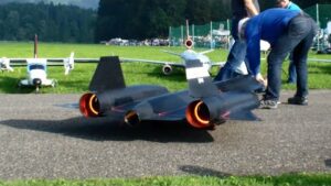 The New R/C Lockheed SR-71 Blackbird by Roger Knobel with