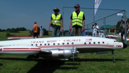 3x RC Passagierflugzeuge Super Constellation L-1049 Formations Flug Show