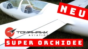 ASH 30 von Tomahawk Aviation in Voll CFK – Erster