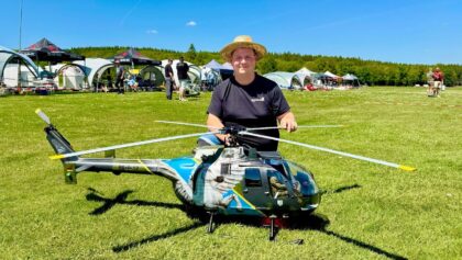 Beautiful painted XL electrical RC BO-105 with smooth flight from