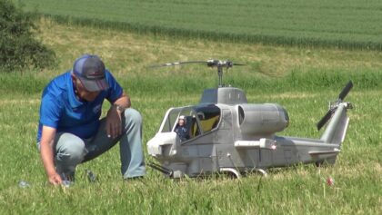 Giant RC Bell AH-1W Super Cobra Turbine Scale Helicopter Jakadofsky