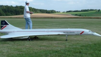 Huge Concords RC Quad-turbine model Jets with lowering nose (uniquely)
