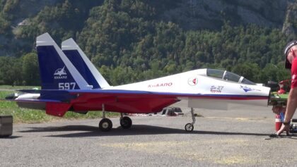 INCREDIBLE!!! RC JET TWIN TURBINE VECTOR SCALE MODEL SUKHOI SU-27