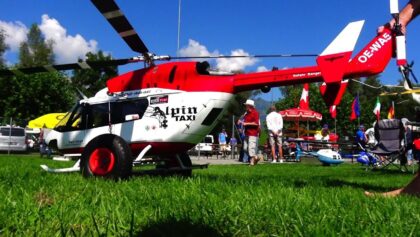 Kawasaki Eurocopter BK-117 Scale Helicopter Taxi Tirol RC Model